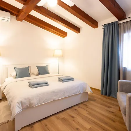 Casa San Julian - Istrian Stone With Private Pool Villa Buroli