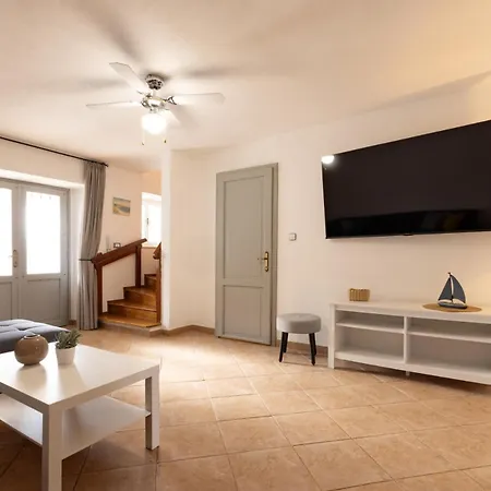 Casa San Julian - Istrian Stone With Private Pool Villa