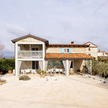 Βίλα Casa San Julian - Istrian Stone With Private Pool