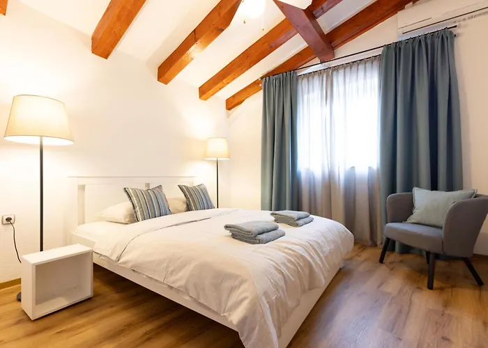 Casa San Julian - Istrian Stone With Private Pool Villa *