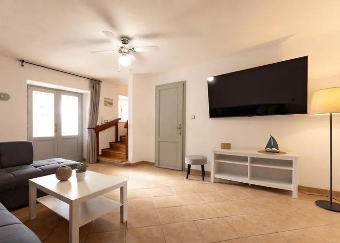 Casa San Julian - Istrian Stone With Private Pool Villa