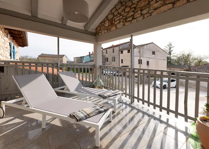 Villa Casa San Julian - Istrian Stone With Private Pool *