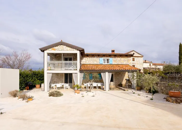 Villa Casa San Julian - Istrian Stone With Private Pool